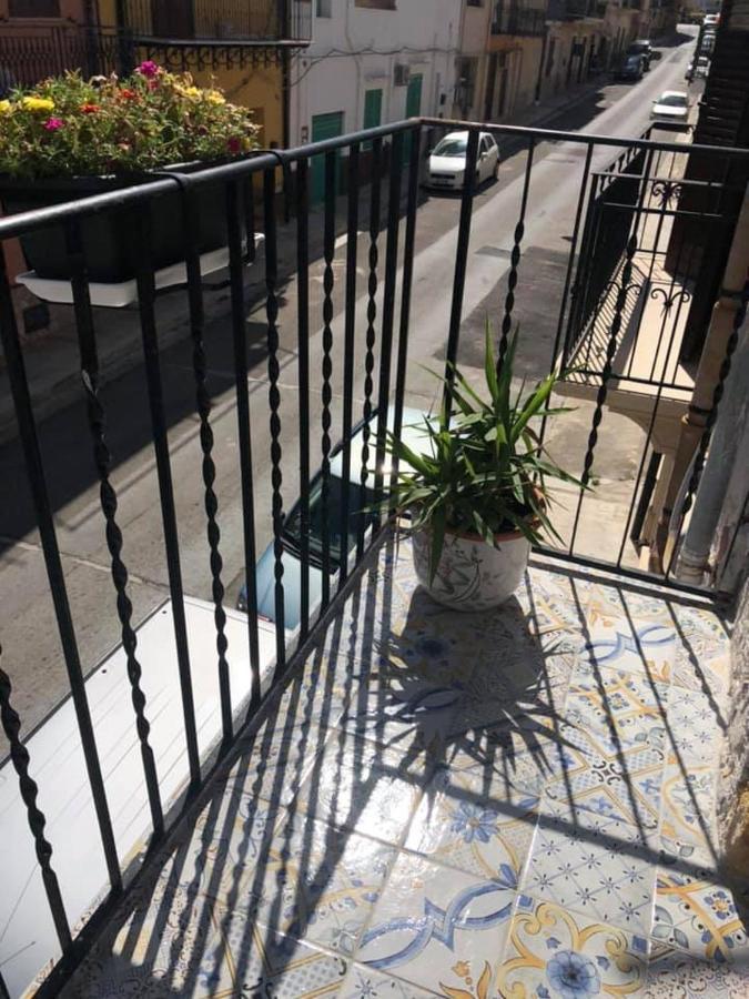 B&B Cinisi Mare E Monti Exteriör bild