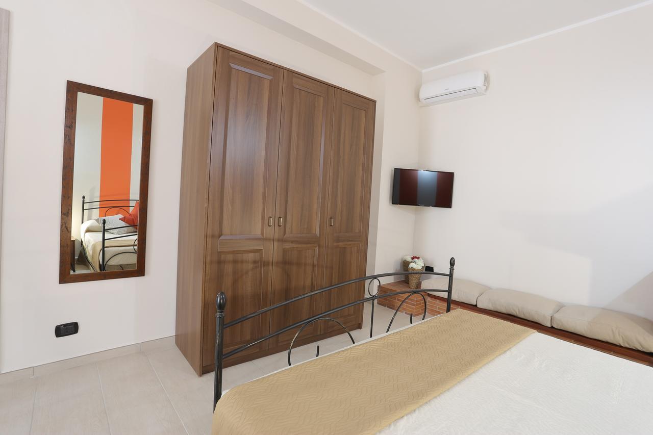 B&B Cinisi Mare E Monti Exteriör bild